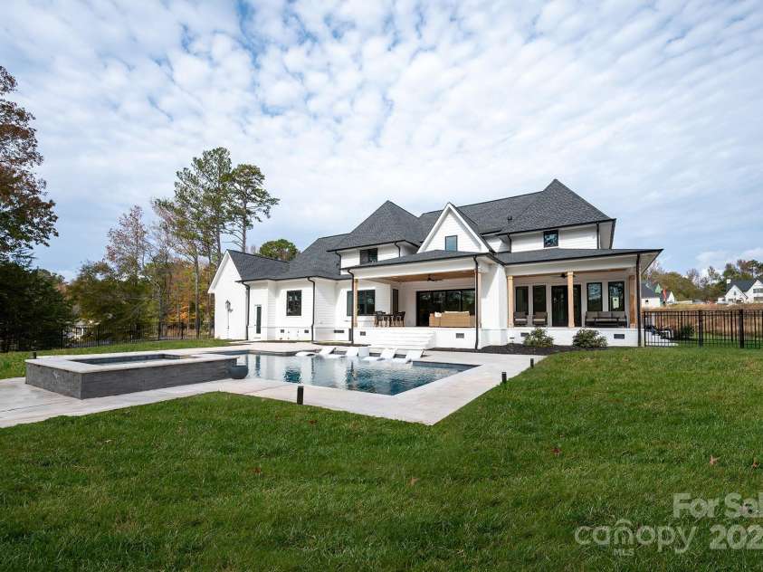 1017 Maxwell Court, Marvin, NC 28173.  MLS# CAR4198229, YatesRealty ID 1224. 