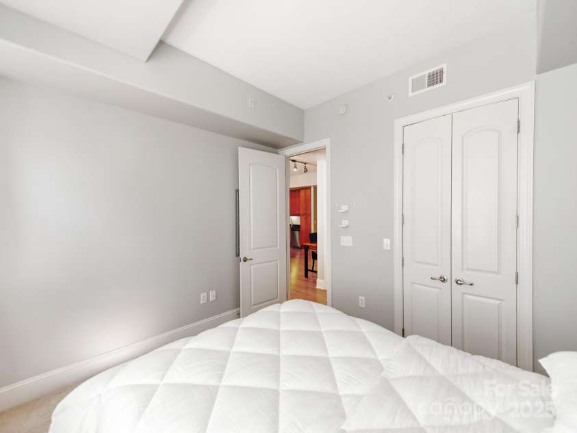 4620 Piedmont Row Drive, Charlotte, NC 28210.  MLS# CAR4300072, YatesRealty ID 1224. Good Size Closet