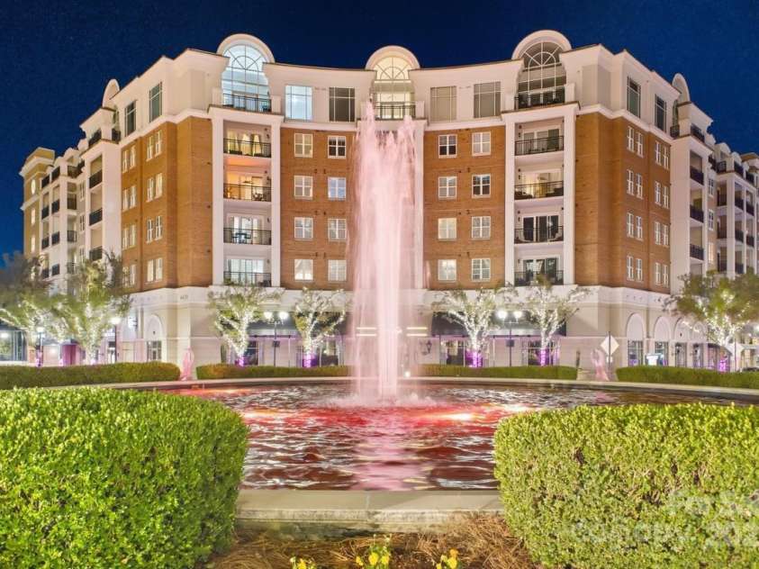 4620 Piedmont Row Drive, Charlotte, NC 28210.  MLS# CAR4312334, YatesRealty ID 1224. 