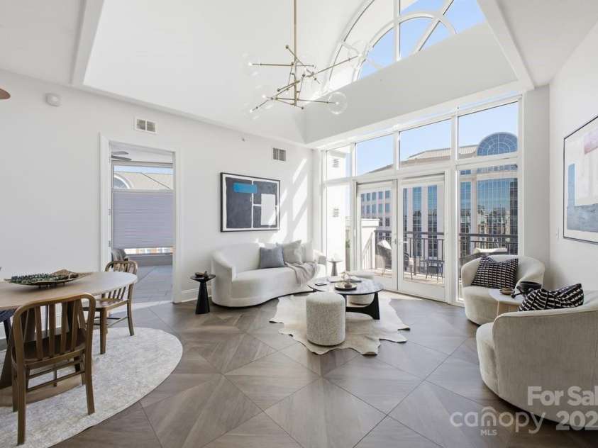 4620 Piedmont Row Drive, Charlotte, NC 28210.  MLS# CAR4312334, YatesRealty ID 1224. 