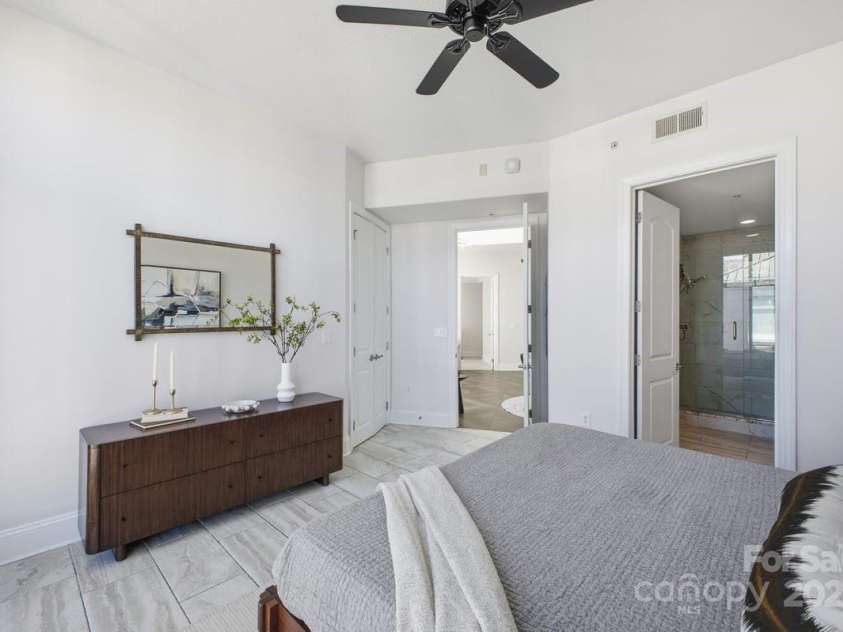 4620 Piedmont Row Drive, Charlotte, NC 28210.  MLS# CAR4312334, YatesRealty ID 1224. 