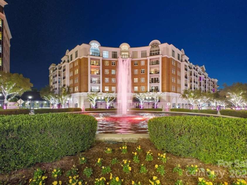 4620 Piedmont Row Drive, Charlotte, NC 28210.  MLS# CAR4312334, YatesRealty ID 1224. 