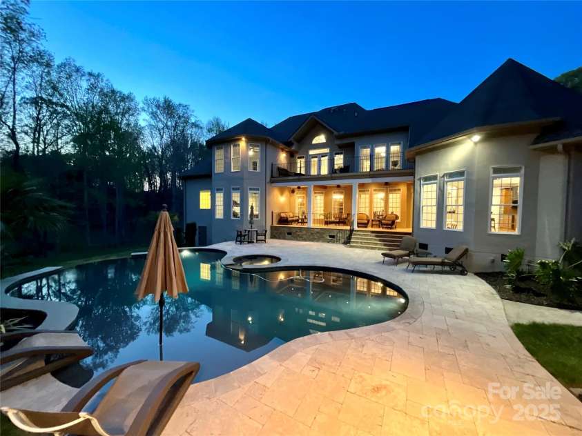 2017 Colorado Court, Lancaster, SC 29720.  MLS# CAR4239549, YatesRealty ID 12240. Saltwater Pool