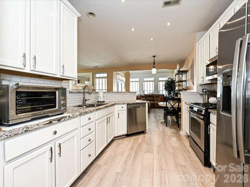 9740 Springholm Drive, Charlotte, NC 28278.  MLS# CAR4356147, YatesRealty ID 12242. 