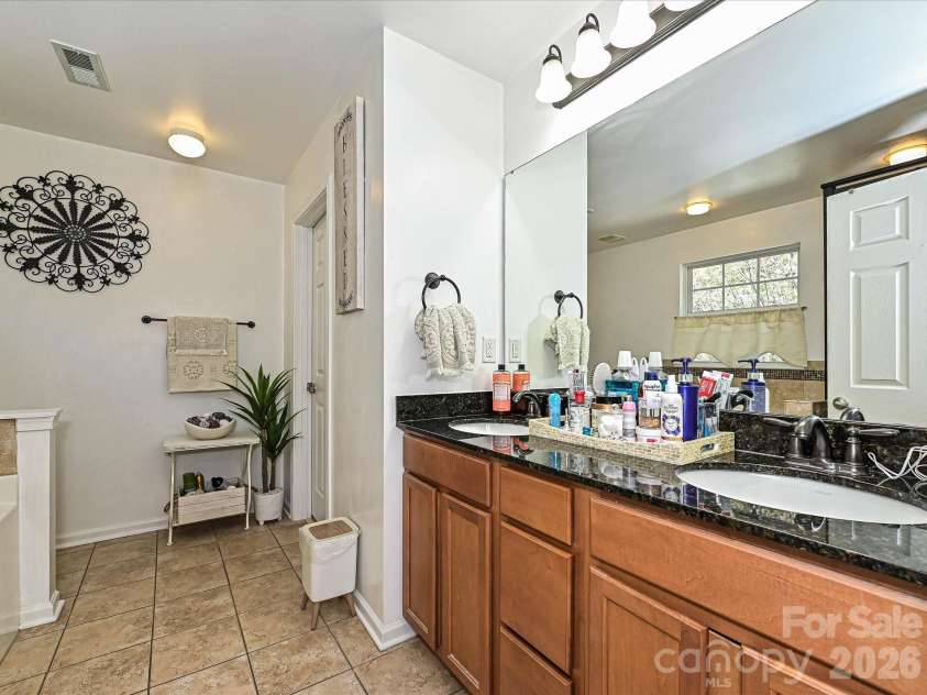 9740 Springholm Drive, Charlotte, NC 28278.  MLS# CAR4356147, YatesRealty ID 12242. 
