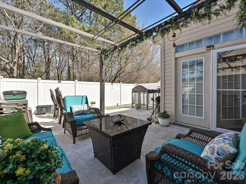 9740 Springholm Drive, Charlotte, NC 28278.  MLS# CAR4356147, YatesRealty ID 12242. 