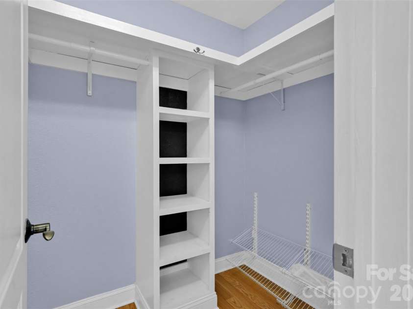69 Willow Brook Drive, Asheville, NC 28806.  MLS# CAR4369294, YatesRealty ID 12243. 