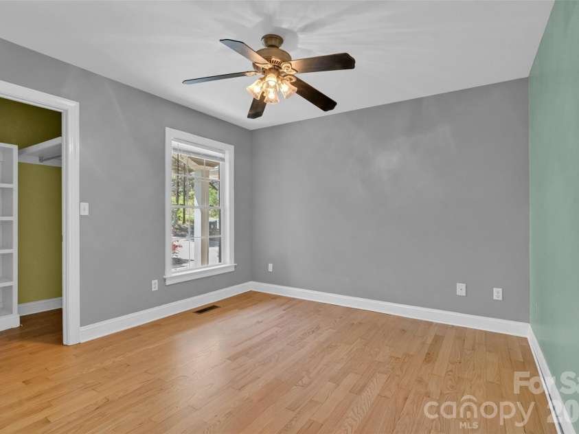 69 Willow Brook Drive, Asheville, NC 28806.  MLS# CAR4369294, YatesRealty ID 12243. Bedroom