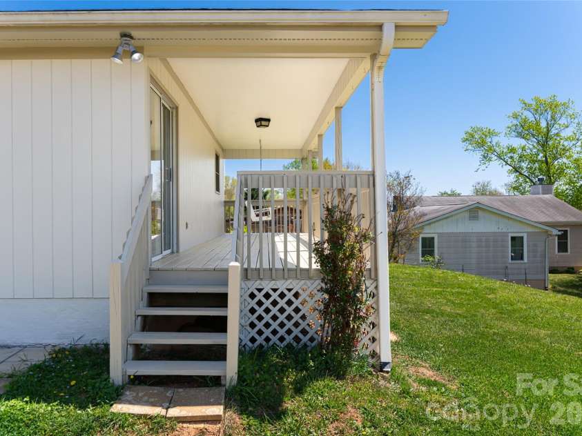 231 View Street, Asheville, NC 28806.  MLS# CAR4365153, YatesRealty ID 12244. 