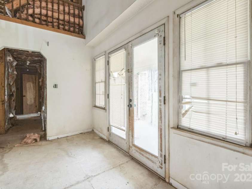 2705 Robinson Road, Newton, NC 28658.  MLS# CAR4241832, YatesRealty ID 12244. 