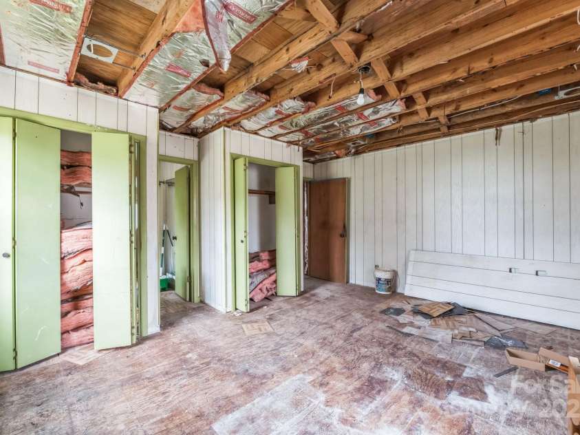 2705 Robinson Road, Newton, NC 28658.  MLS# CAR4241832, YatesRealty ID 12244. 