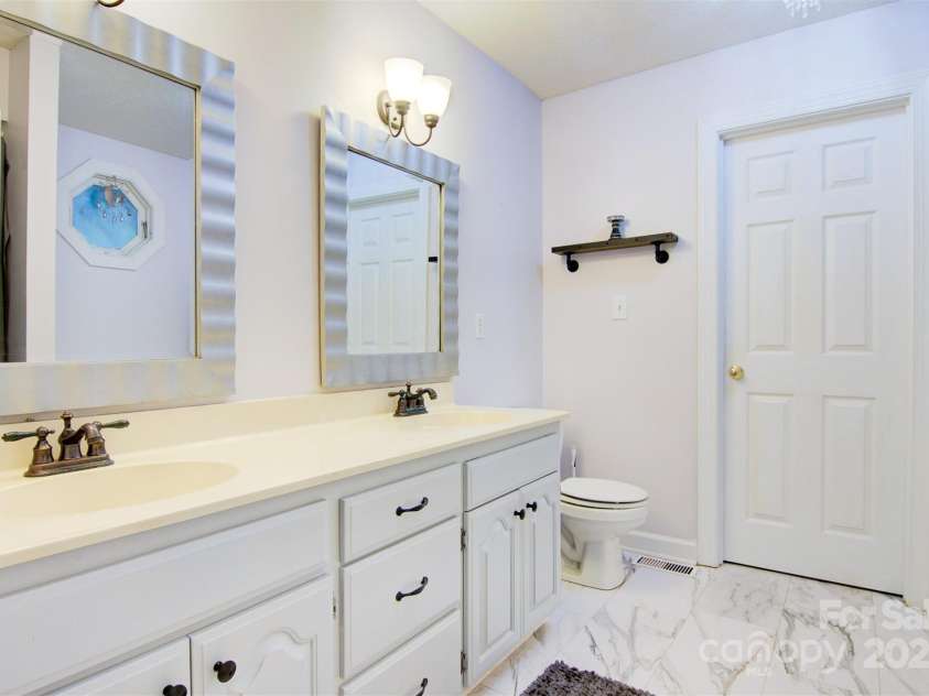 1050 Merrywood Drive, Newton, NC 28658.  MLS# CAR4244811, YatesRealty ID 12245. 