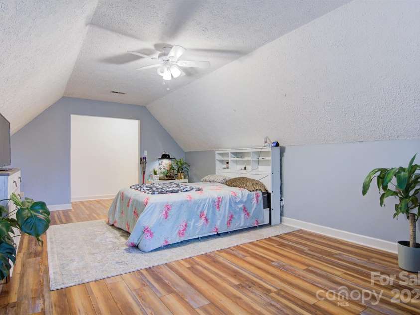 1050 Merrywood Drive, Newton, NC 28658.  MLS# CAR4244811, YatesRealty ID 12245. 