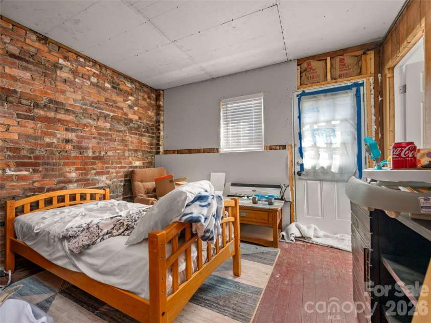 120 Howard Street, Tryon, NC 28782.  MLS# CAR4362646, YatesRealty ID 12246. 