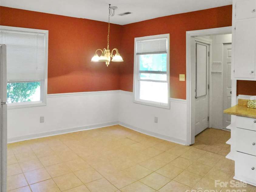 7714 Albemarle Road, Charlotte, NC 28227.  MLS# CAR4247845, YatesRealty ID 12246. 