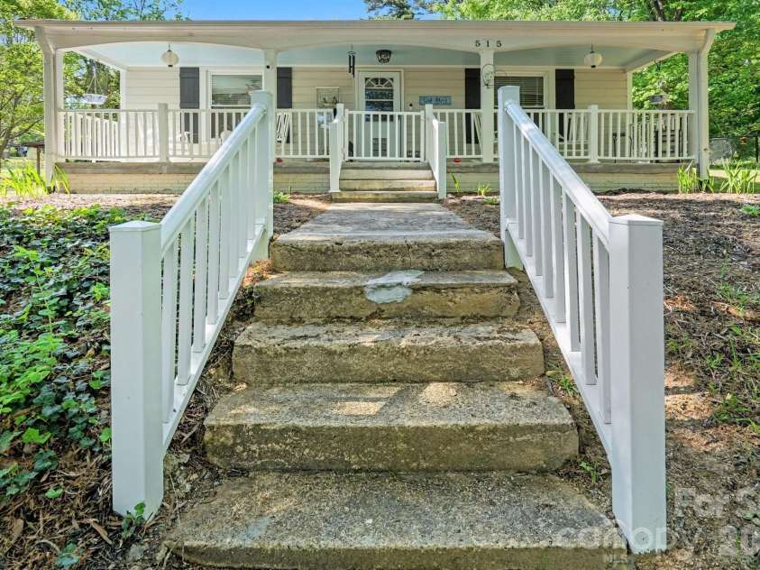 515 Chapel Street, Landis, NC 28088.  MLS# CAR4368837, YatesRealty ID 12247. 