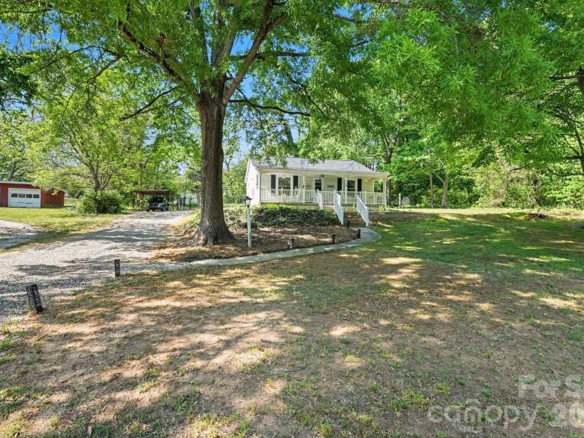 515 Chapel Street, Landis, NC 28088.  MLS# CAR4368837, YatesRealty ID 12247. 