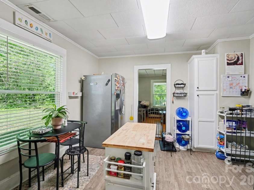 515 Chapel Street, Landis, NC 28088.  MLS# CAR4368837, YatesRealty ID 12247. 