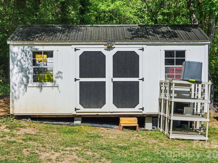 515 Chapel Street, Landis, NC 28088.  MLS# CAR4368837, YatesRealty ID 12247. 