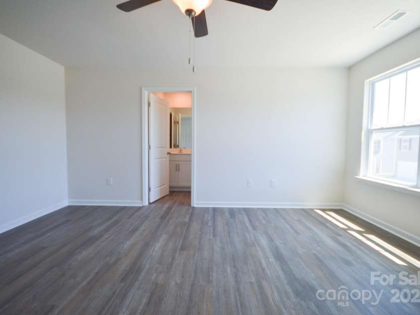 9 Lillian Lane, Hendersonville, NC 28792.  MLS# CAR4184109, YatesRealty ID 12247. 