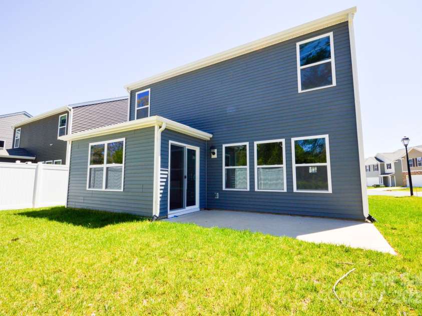 9 Lillian Lane, Hendersonville, NC 28792.  MLS# CAR4184109, YatesRealty ID 12247. 