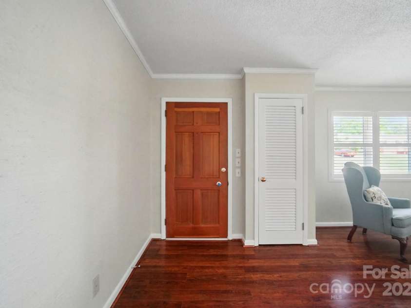 137 Burton Hills Circle, Gastonia, NC 28054.  MLS# CAR4253706, YatesRealty ID 12249. 
