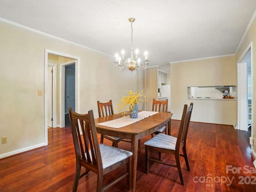137 Burton Hills Circle, Gastonia, NC 28054.  MLS# CAR4253706, YatesRealty ID 12249. 