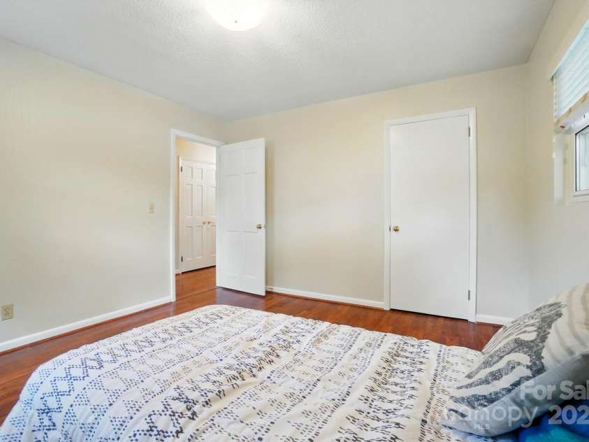 137 Burton Hills Circle, Gastonia, NC 28054.  MLS# CAR4253706, YatesRealty ID 12249. 