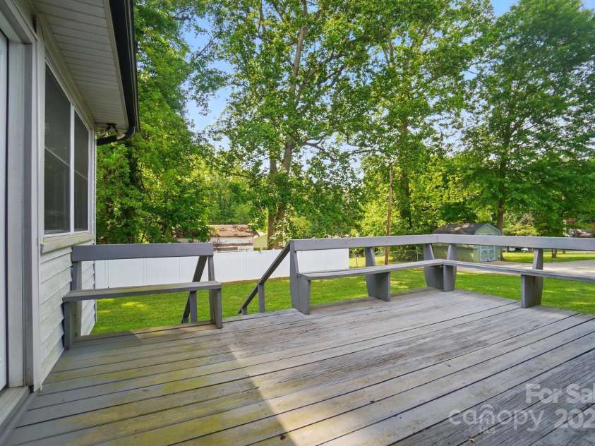 137 Burton Hills Circle, Gastonia, NC 28054.  MLS# CAR4253706, YatesRealty ID 12249. 