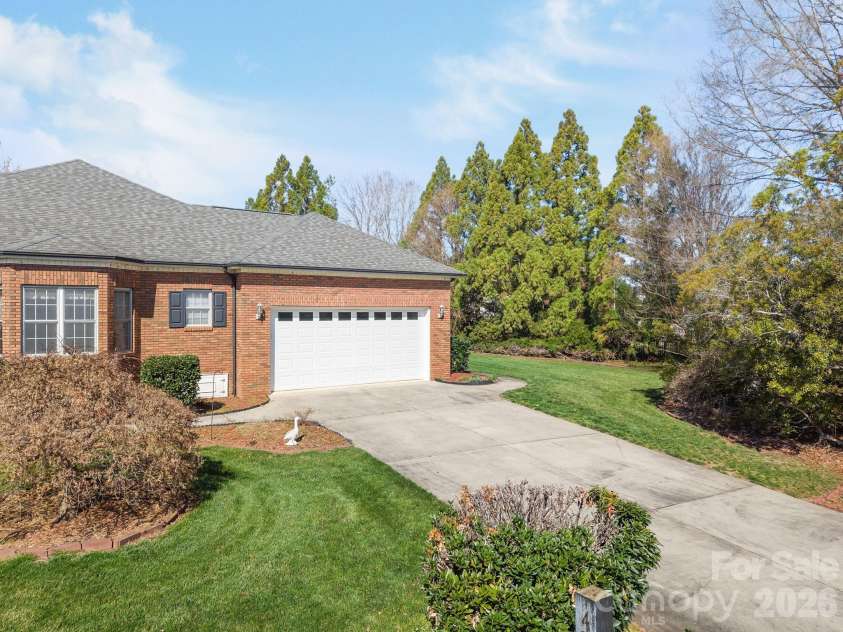 4801 Sherborne Drive, Harrisburg, NC 28075.  MLS# CAR4356275, YatesRealty ID 12249. 