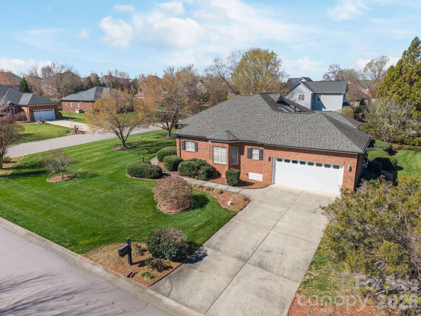 4801 Sherborne Drive, Harrisburg, NC 28075.  MLS# CAR4356275, YatesRealty ID 12249. 