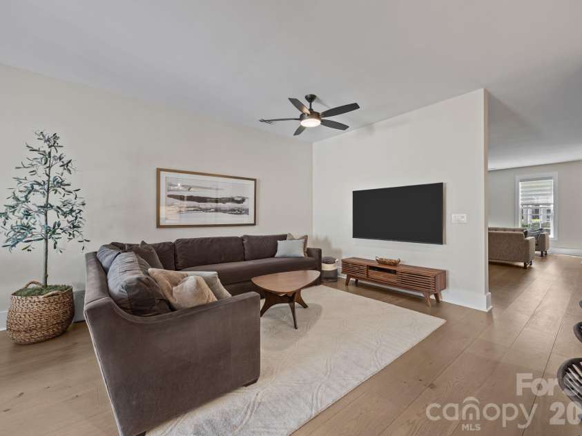 241 Faulkner Way, Davidson, NC 28036.  MLS# CAR4368372, YatesRealty ID 12250. 