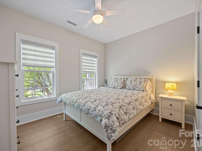 241 Faulkner Way, Davidson, NC 28036.  MLS# CAR4368372, YatesRealty ID 12250. 
