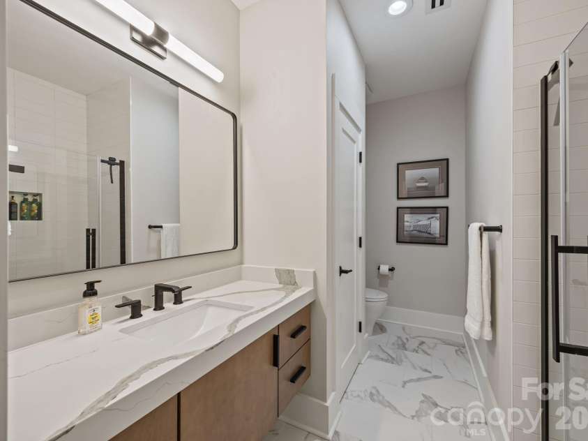 241 Faulkner Way, Davidson, NC 28036.  MLS# CAR4368372, YatesRealty ID 12250. 