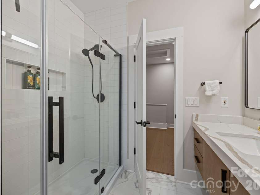 241 Faulkner Way, Davidson, NC 28036.  MLS# CAR4368372, YatesRealty ID 12250. 