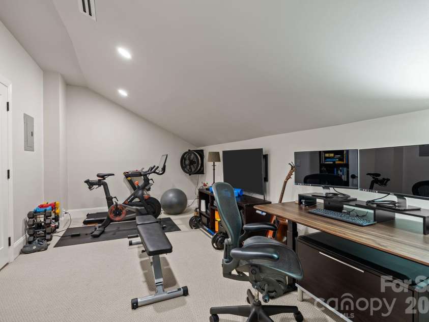 241 Faulkner Way, Davidson, NC 28036.  MLS# CAR4368372, YatesRealty ID 12250. 