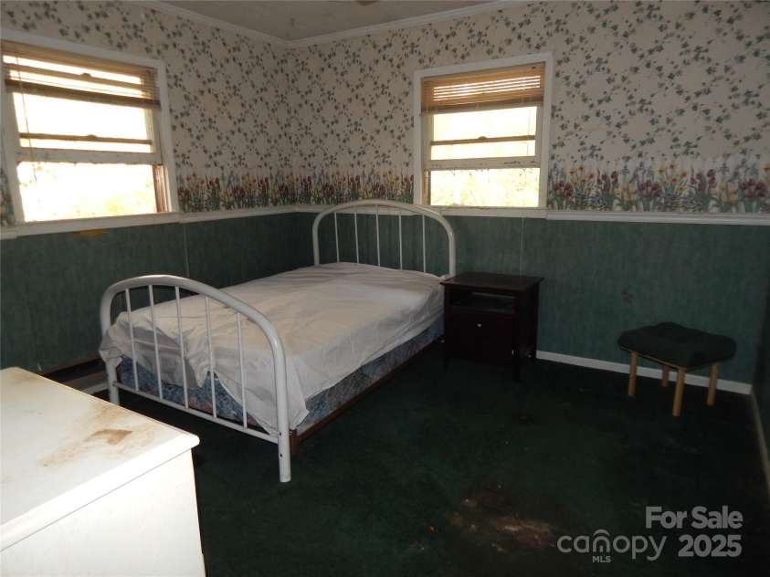 81 Fairview Heights Road, Waynesville, NC 28786.  MLS# CAR4249219, YatesRealty ID 12250. 