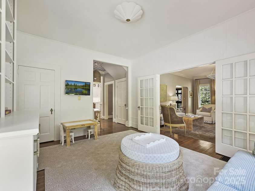 2018 Radcliffe Avenue, Charlotte, NC 28207.  MLS# CAR4248398, YatesRealty ID 12252. Den