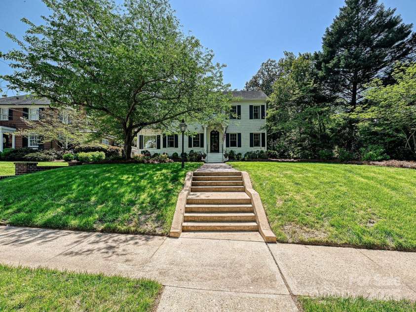 2018 Radcliffe Avenue, Charlotte, NC 28207.  MLS# CAR4248398, YatesRealty ID 12252. Front Exterior