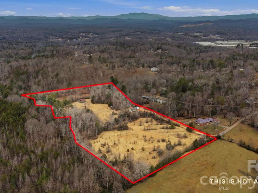 2630 Bluebird Lane, Lenoir, NC 28645.  MLS# CAR4337988, YatesRealty ID 12252. 