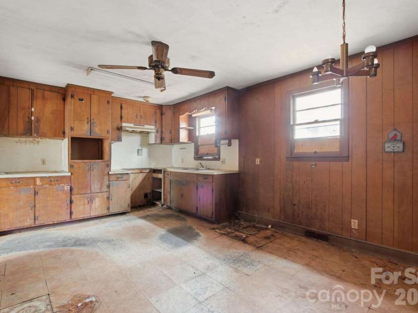 2630 Bluebird Lane, Lenoir, NC 28645.  MLS# CAR4337988, YatesRealty ID 12252. 