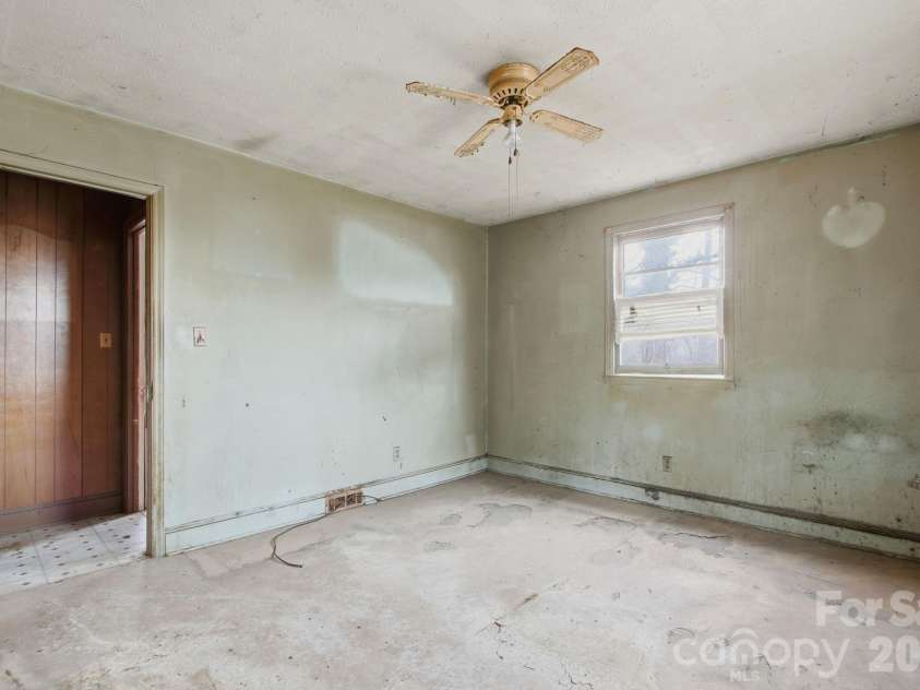 2630 Bluebird Lane, Lenoir, NC 28645.  MLS# CAR4337988, YatesRealty ID 12252. 