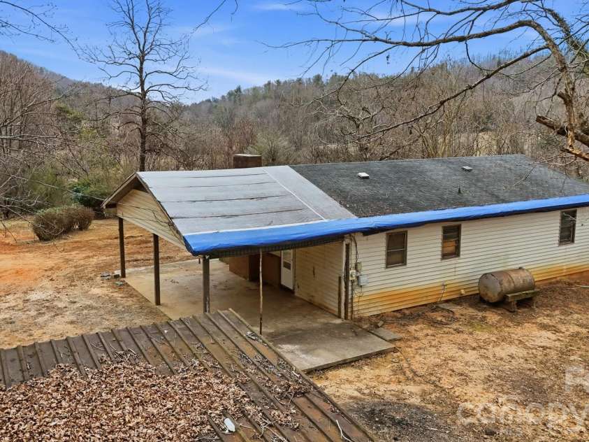 2630 Bluebird Lane, Lenoir, NC 28645.  MLS# CAR4337988, YatesRealty ID 12252. 