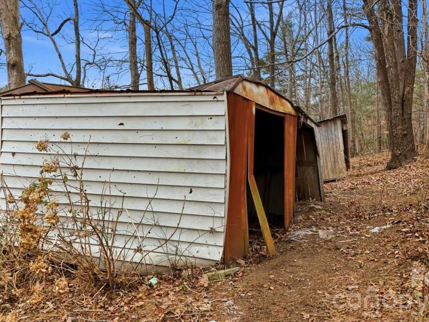 2630 Bluebird Lane, Lenoir, NC 28645.  MLS# CAR4337988, YatesRealty ID 12252. 