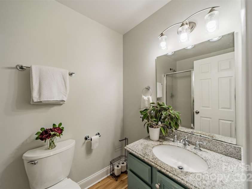 228 Red Dog Drive, Mooresville, NC 28115.  MLS# CAR4245955, YatesRealty ID 12253. Guest bedroom 1, ensuite bathroom
