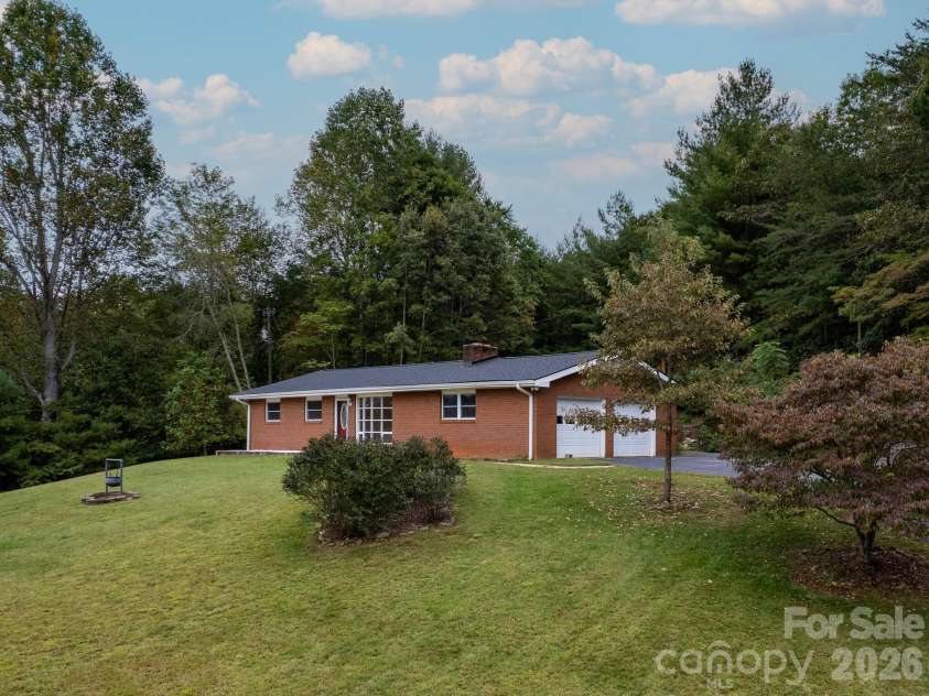 651 Case Cove Road, Candler, NC 28715.  MLS# CAR4335473, YatesRealty ID 12253. 
