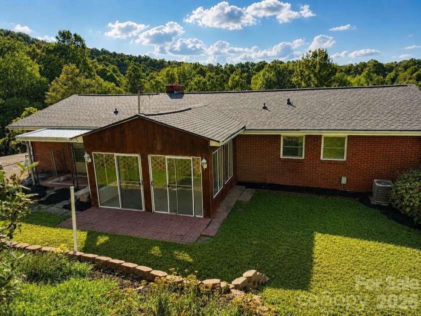 651 Case Cove Road, Candler, NC 28715.  MLS# CAR4335473, YatesRealty ID 12253. 