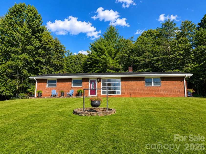 651 Case Cove Road, Candler, NC 28715.  MLS# CAR4335473, YatesRealty ID 12253. 