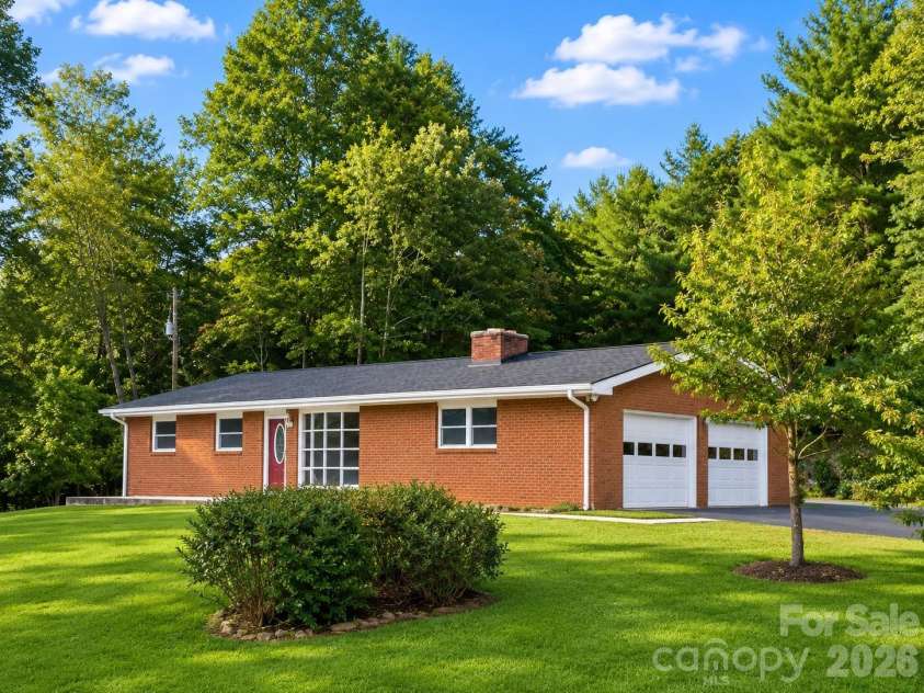 651 Case Cove Road, Candler, NC 28715.  MLS# CAR4335473, YatesRealty ID 12253. 