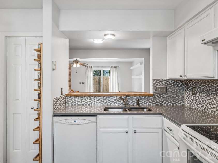 1344 Maple Shade Lane, Charlotte, NC 28270.  MLS# CAR4354292, YatesRealty ID 12255. 